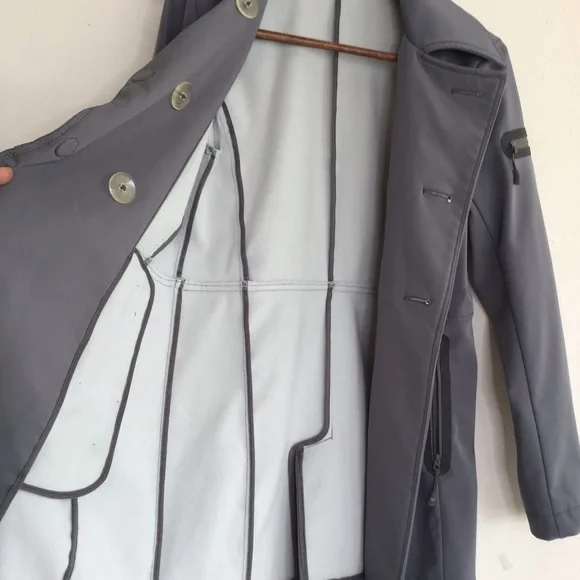 Athleta Women Gray Double Breast Raincoat Trench Coat Collar and Modern Fit - Picture 7 of 12